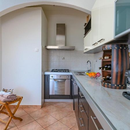 Koromačno Apartment Dobric מראה חיצוני תמונה