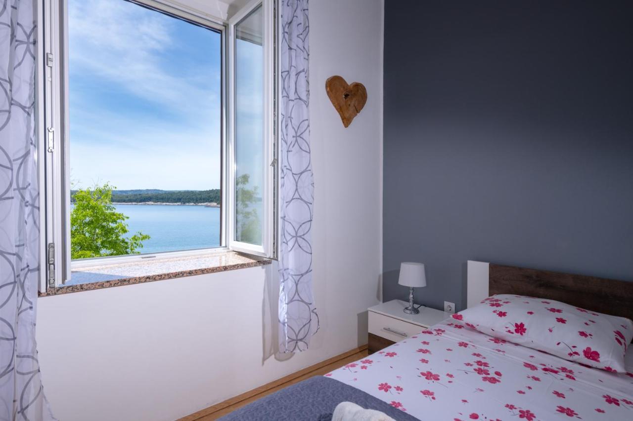 Koromačno Apartment Dobric מראה חיצוני תמונה