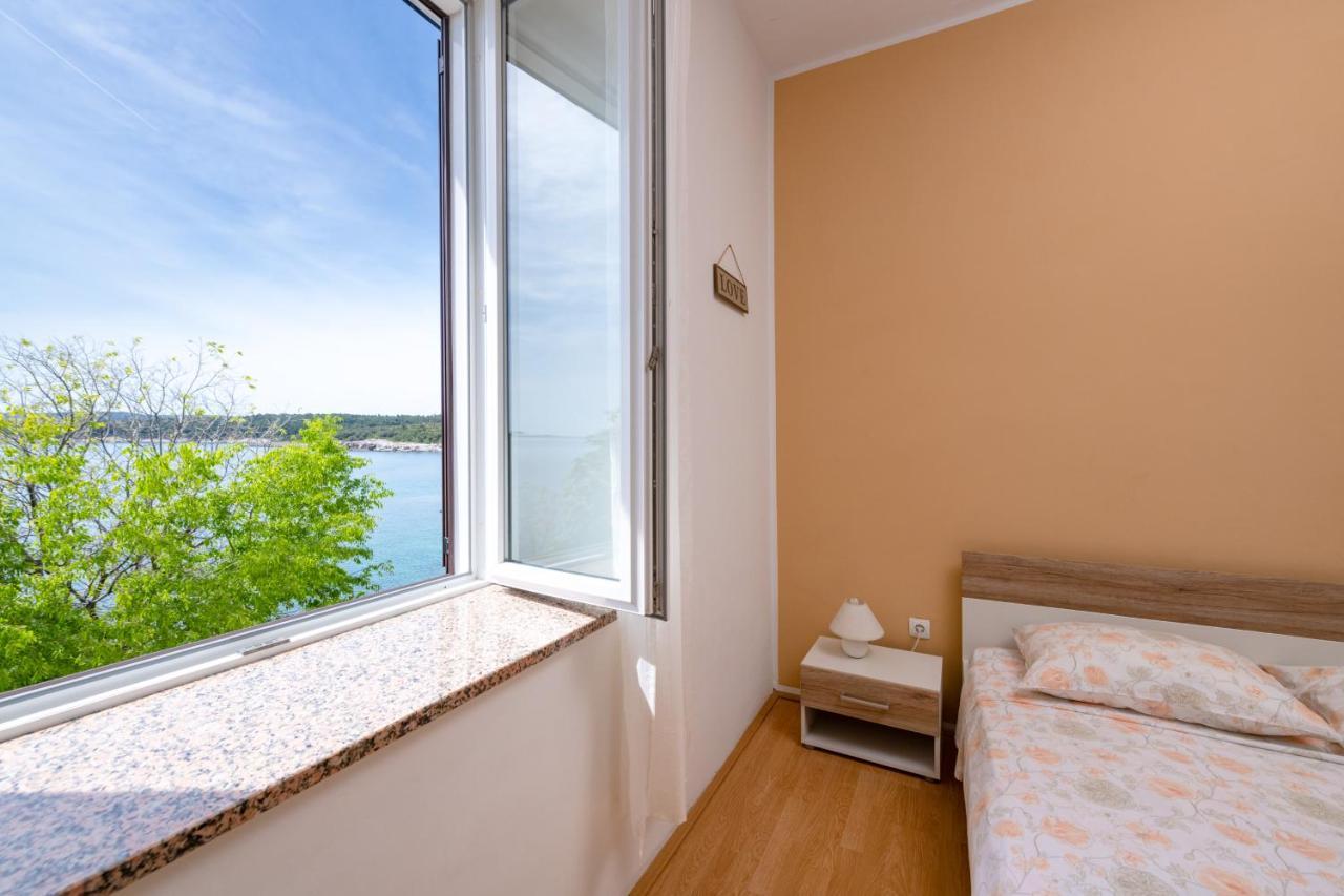 Koromačno Apartment Dobric מראה חיצוני תמונה