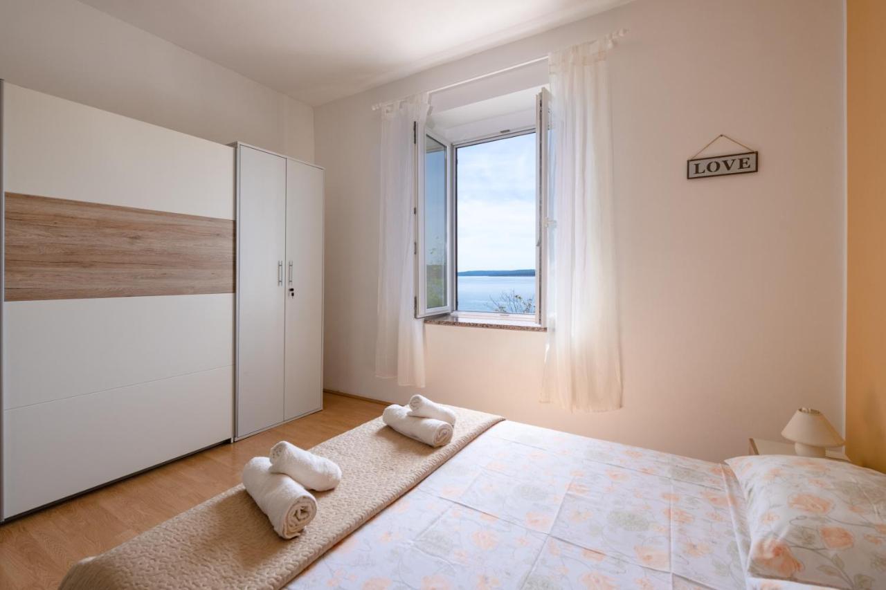 Koromačno Apartment Dobric מראה חיצוני תמונה